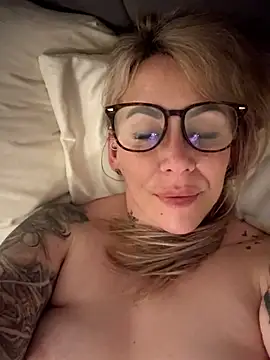 Chat XXX en directo de blondebitch2