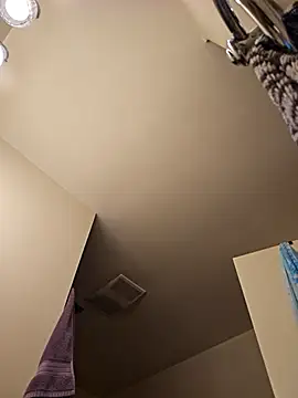 Roddog18 在線直播表演