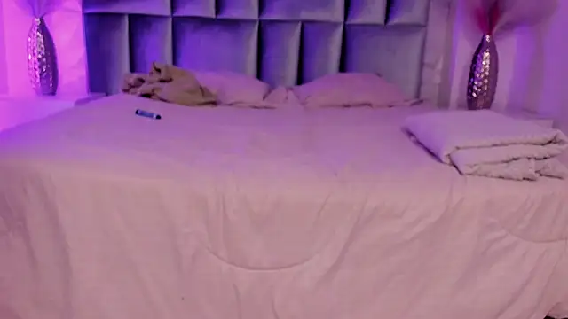 Sembang XXX Secara Langsung HollyPeach