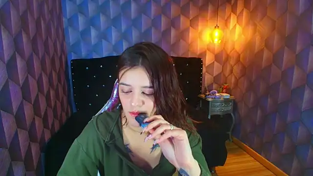 LiaHarryis Adlı Modelin Canlı XXX Sohbeti