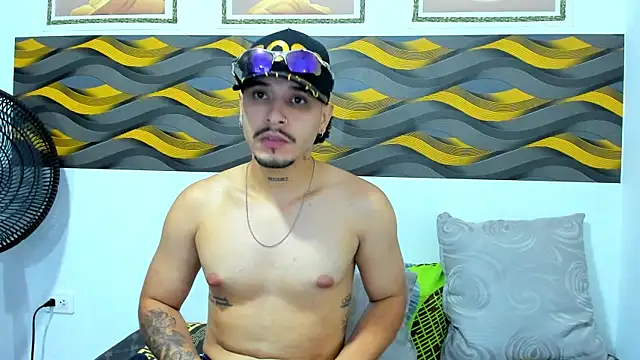 Leon_Hotx webkamerás műsora