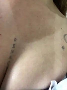 XXX chat uživo modela Diosa_Pinkk