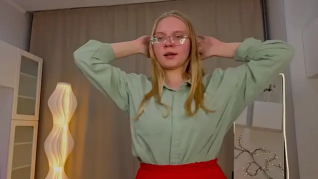 AlicaCohill Chat XXX in diretta