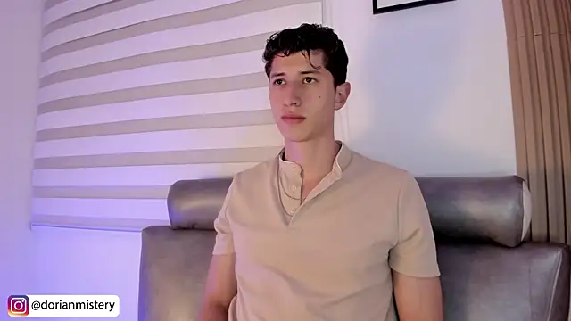 Chat XXX en directo de Dorianmistery2322_