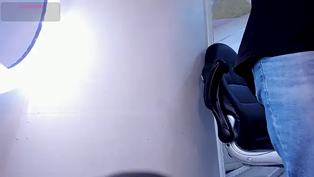 LiamDeep Live XXX-Chat