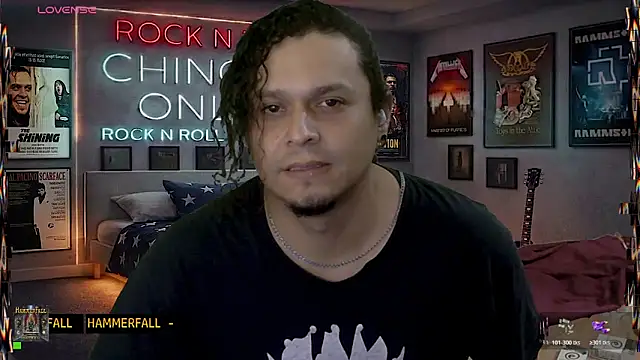 chino_roz Adlı Modelin Canlı XXX Sohbeti