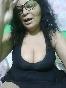 Amarantha25's Live XXX Chat