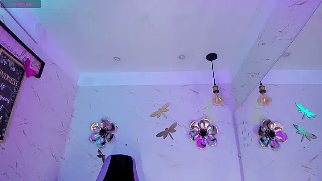 Natasha-Adamsn Live XXX chat