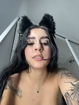 Chat XXX en directo de sharlot24