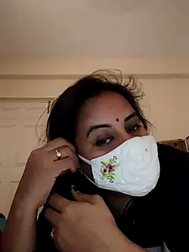 Sheela-Bhabi's Live XXX Chat