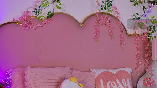 EmmaCrush: онлайн-секс-чат