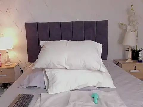 Nicolle_Duke Live XXX-Chat