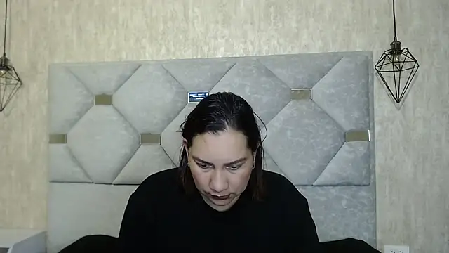 XXX chat uživo modela mia_coral1