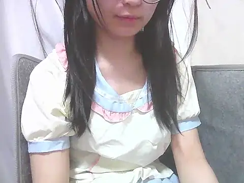 humanRobotSaki – Naživo XXX chat