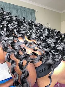 Pertunjukan Kamera Web Kikie23