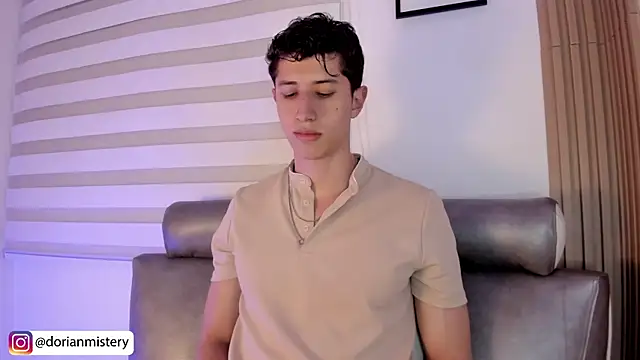 Dorianmistery2322_ Live XXX-Chat