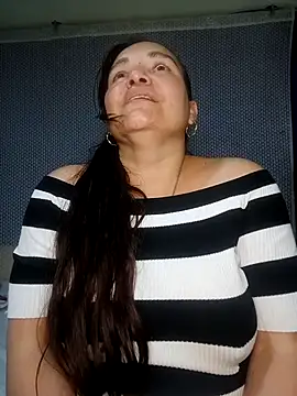 Zuleyka_69 Chat XXX in diretta