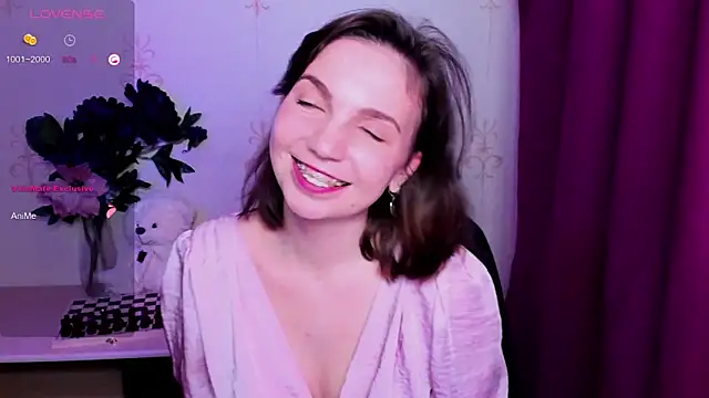 KindHazelHere_のライブXXXチャット