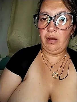 دردشة _Saraqueen الجنسية المباشرة