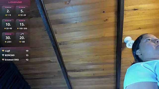 EmiliWilliams Live XXX Chat