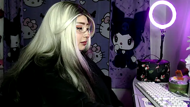 lussyevans24 Live XXX Chat