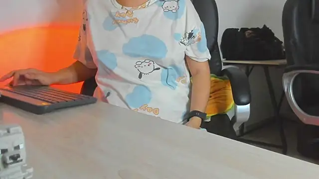 alma_fenix 라이브 XXX 채팅