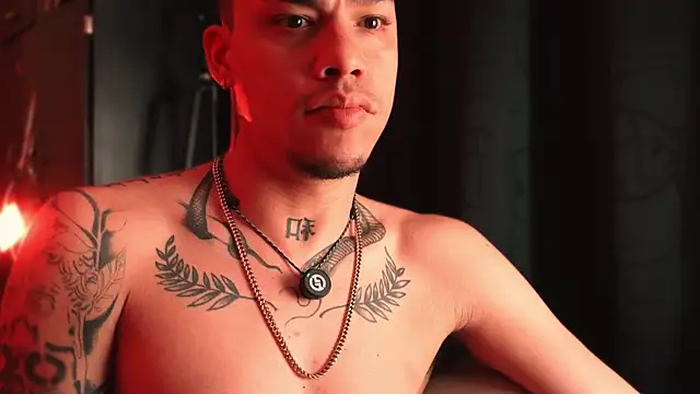 Živý XXX chat AlphaMasterXxx