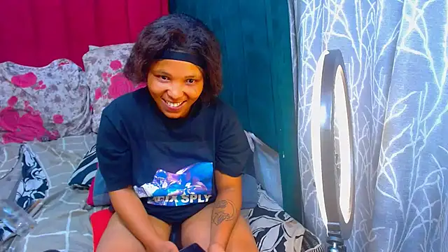 Goldenbutchy 网络视讯表演