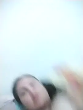 Luciaa_wet: διαδικτυακό σόου στην κάμερα