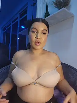 Pretty_Julieta: απευθείας συνομιλία ΧΧΧ