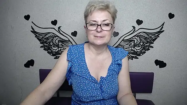 EmiliaGree 现场XXX聊天