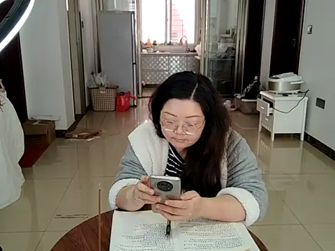 Czat XXX na żywo – AngelwithEcup