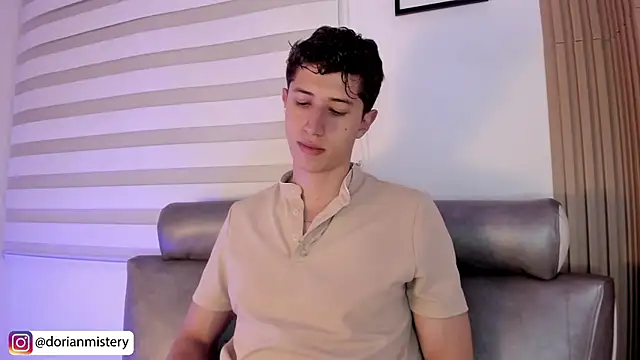 Dorianmistery2322_ Chat XXX in diretta