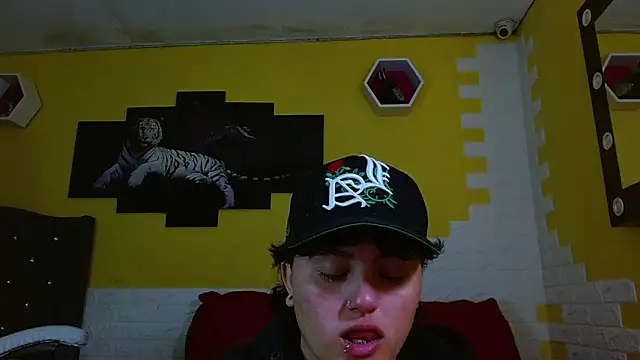 isabeautyx19's Live XXX Chat