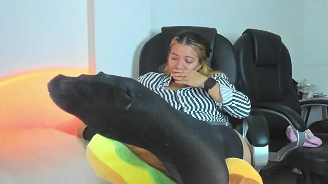 Онлайн чат XXX alma_fenix