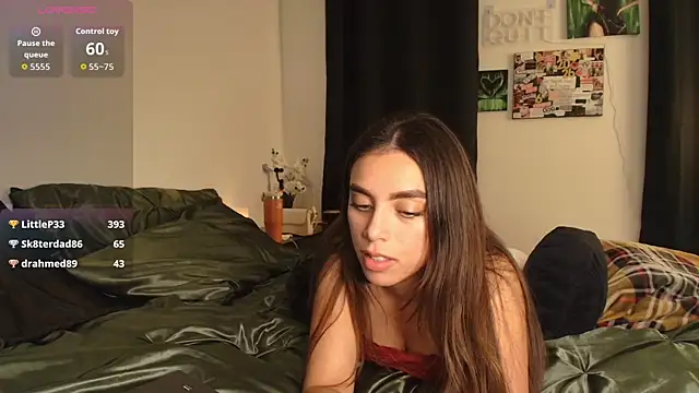 MilaSeren: вебкам-шоу