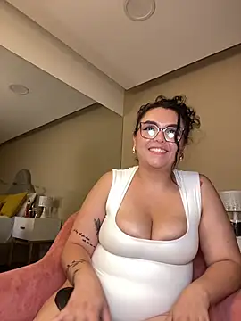 Chat XXX en directo de AlmaraRouge