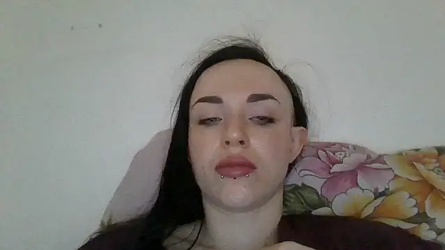 Chatroom XXX en direct de Trinsy_Love