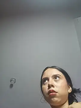 Chat +18 de Natalye_23 ao vivo