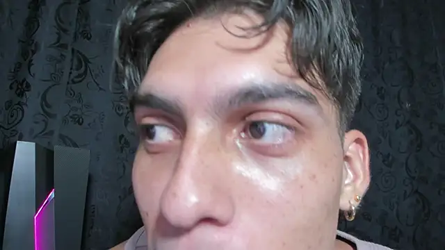 AlessioVitale Obrolan Langsung XXX