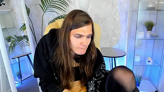 WillFobos: διαδικτυακό σόου στην κάμερα