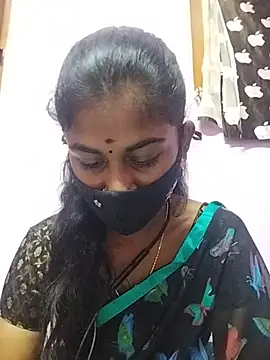 Tamil_Hot_RoyalQueen Adlı Modelin Web Kamerası Şovu