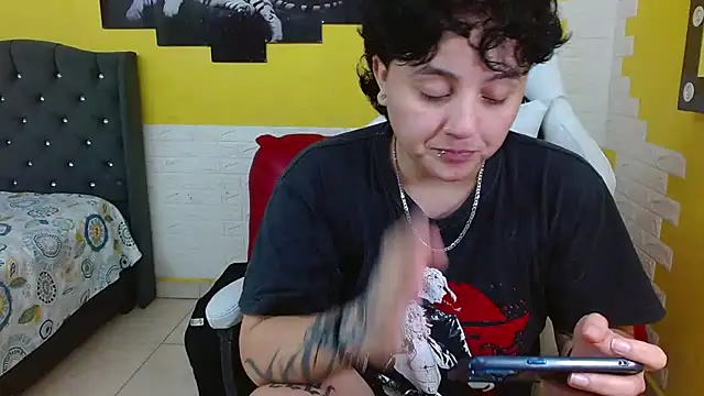 isabeautyx19's Live XXX Chat