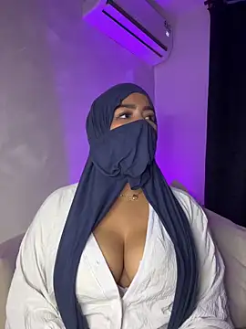 Sembang XXX Secara Langsung thaira_aly