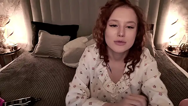 Онлайн чат XXX CarolineTenders