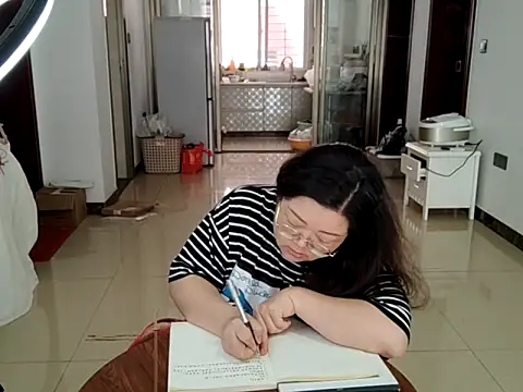 AngelwithEcup: απευθείας συνομιλία ΧΧΧ