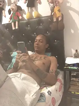 elpeluchenegroxxx3: διαδικτυακό σόου στην κάμερα