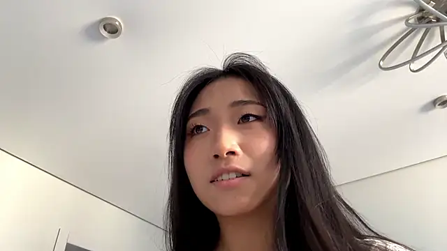 Chatroom XXX en direct de SweetMiaXO