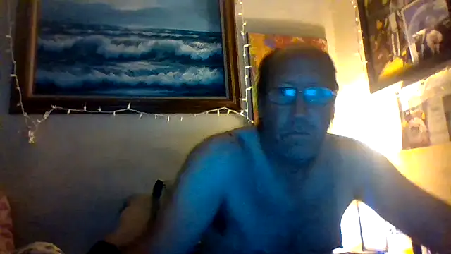 hornyrich69 Show in webcam