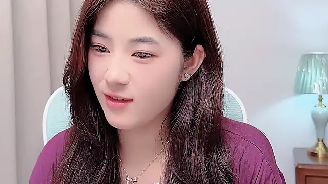 Nicole20266 现场XXX聊天